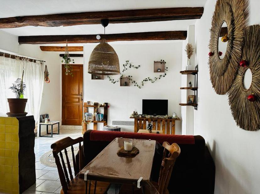 Gite De Mazies Aveyron Broquies Exterior photo