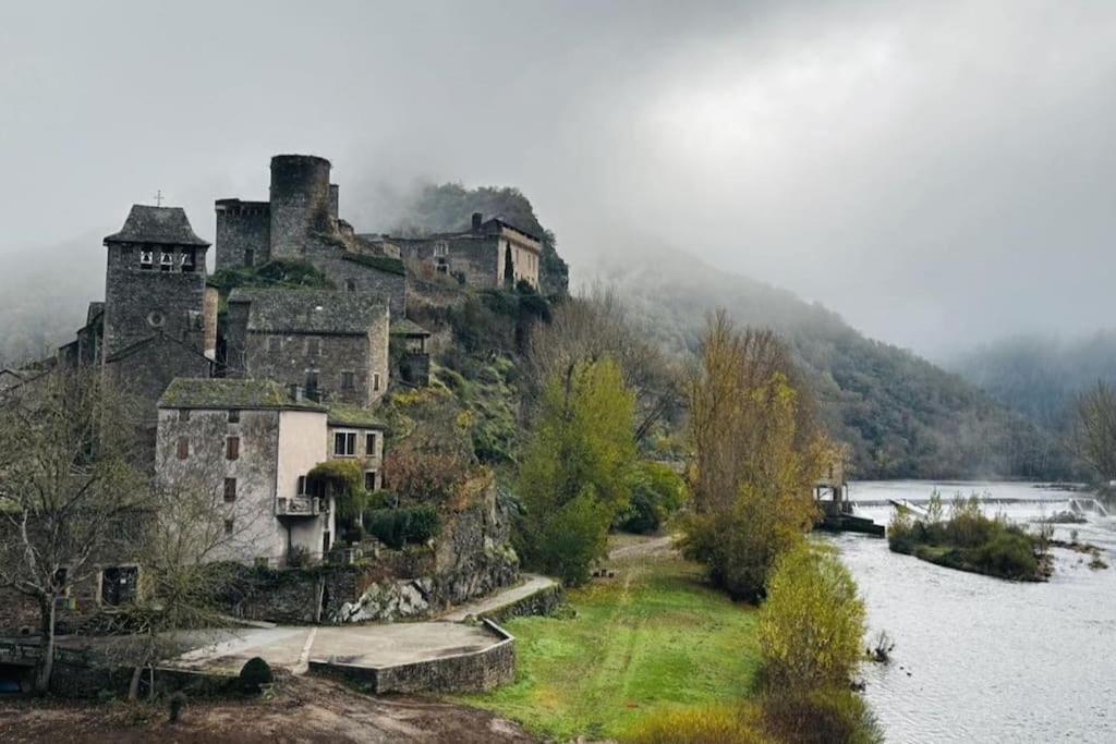 Gite De Mazies Aveyron Broquies Exterior photo